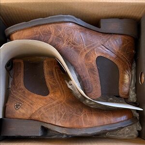 Ariat Men's Distressed Brown Leather Boots